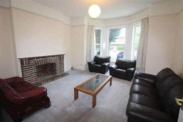 Archers Road, Southampton, SO15 - Photo 1