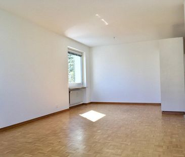 Ruhige 3.5-ZW à 70 m2 im EG mit sonnigem Balkon - Photo 4
