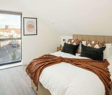 Cuckoo Hall Lane, London, N9 - Photo 3