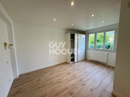 Location Appartement 5 pièces 93m² - Photo 3