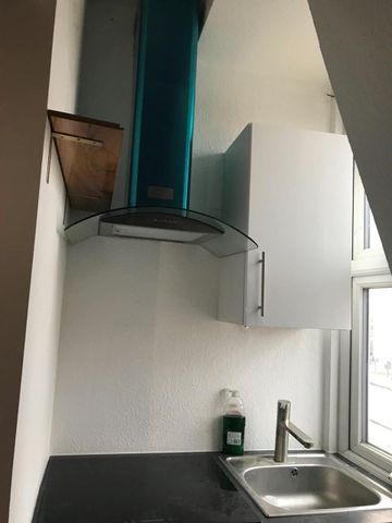 Studio Flat, Bowes Road, N13 - Photo 2