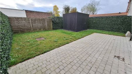 Recente woning met 3 slaapkamers Carport en Tuin te huur in Jabbeke - Photo 2