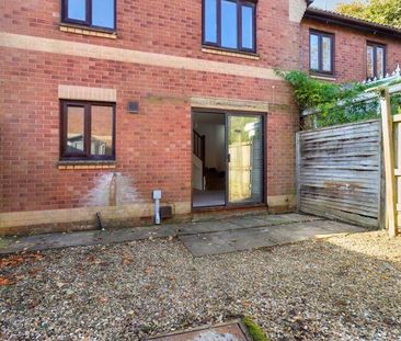 2 bedroom terraced house to rent - Photo 2