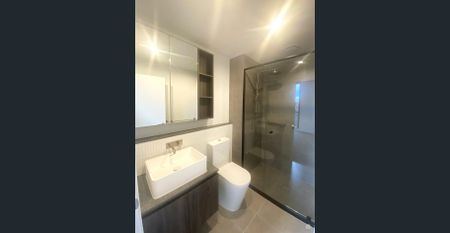 ABSOLUTE MASTERPIECE! SAVE MONEY LIVING HERE! - Photo 2