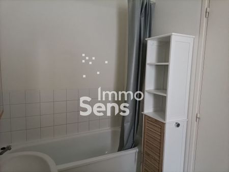 Location appartement - Lille Centre - Photo 3