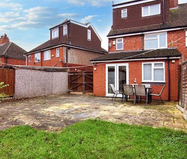 1 bedroom in a house share to rent - Photo 5