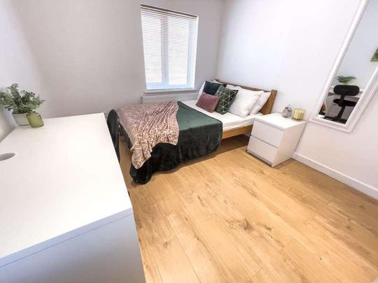 Molyneux Road, L6 - Photo 1