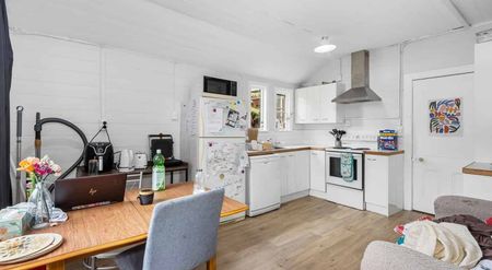 Corner cottage Cranmer Square - Photo 3