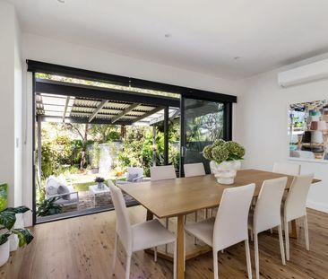 Architecturally enhanced family home with garden retreat - Photo 3