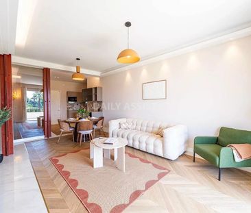 À LOUER – CANNES CROISETTE Appartement 3 pièces rénové avec vue mer... - Photo 1