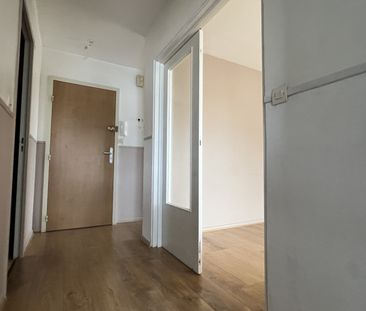 À louer à Avallon, charmant appartement au quatrième étage d'une ré... - Photo 1