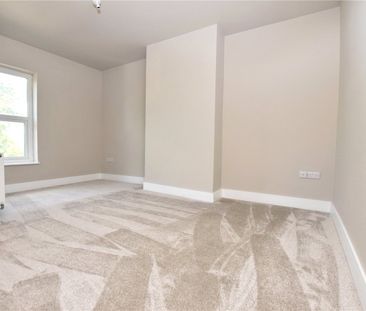77, Wakefield Road, Gildersome, Morley, Leeds, LS27 7HH - Photo 5