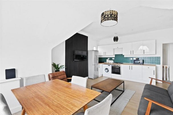 2 bedroom flat to rent - Photo 1