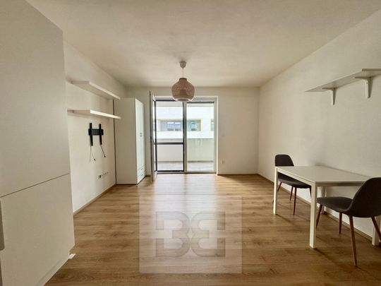 Pronájem bytu 1+kk a garsoniéry 38 m² - Photo 1