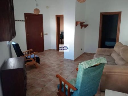 Alquiler de piso en Camino de Cotilla - Photo 2