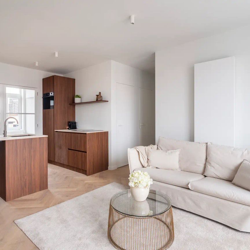 Gerenoveerde penthouse met terras in hartje Antwerpen - Photo 1