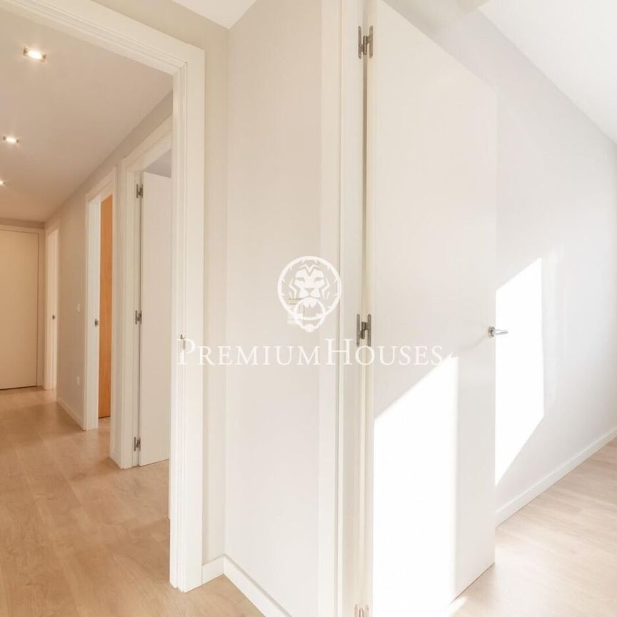 Ático con vistas despejadas en la Plana - Foto 1