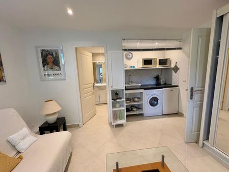 Location Appartement 1 pièce Meublé 27m² NICE 06100 - Photo 5