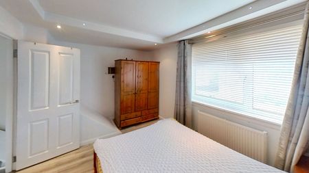 2 bedroom semi-detached house to rent - Photo 4