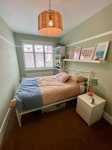 4 bedroom semi-detached house to rent - Photo 5