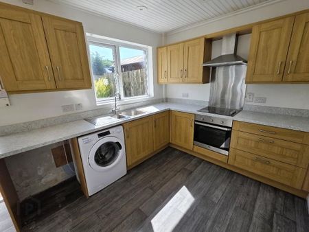 56 Donard Gardens, Lurgan, Craigavon, BT66 8EX - Photo 4