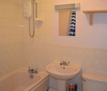 Overbury Road, Gloucester - Photo 1