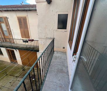 Location Appartement 1 pièce 23m² - Photo 4