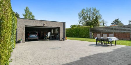 Appartement te huur in Mechelen-aan-de-Maas voor € 1.250 met 3 slaapkamers - Photo 2