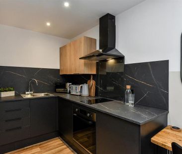 Studio to rent - Photo 6