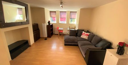 St Michaels Road, Headingley, Leeds, LS6 3AW - Photo 2