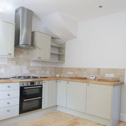 2 bedroom semi-detached house to rent - Photo 1