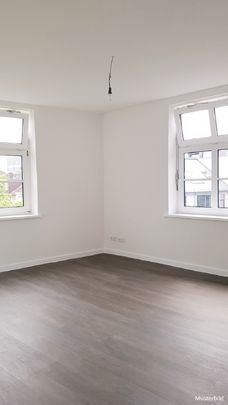 Moderne 2 Zimmer Whg. im Dachgeschoss - Photo 1