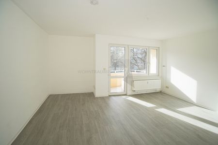 !! WG-geeignete Wohnung in C-Bernsdorf !! Gemütliche 3 Raum-Whg. mit Balkon und Tageslichtbad - Foto 2