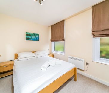 2 bedroom apartment to rent - Photo 3