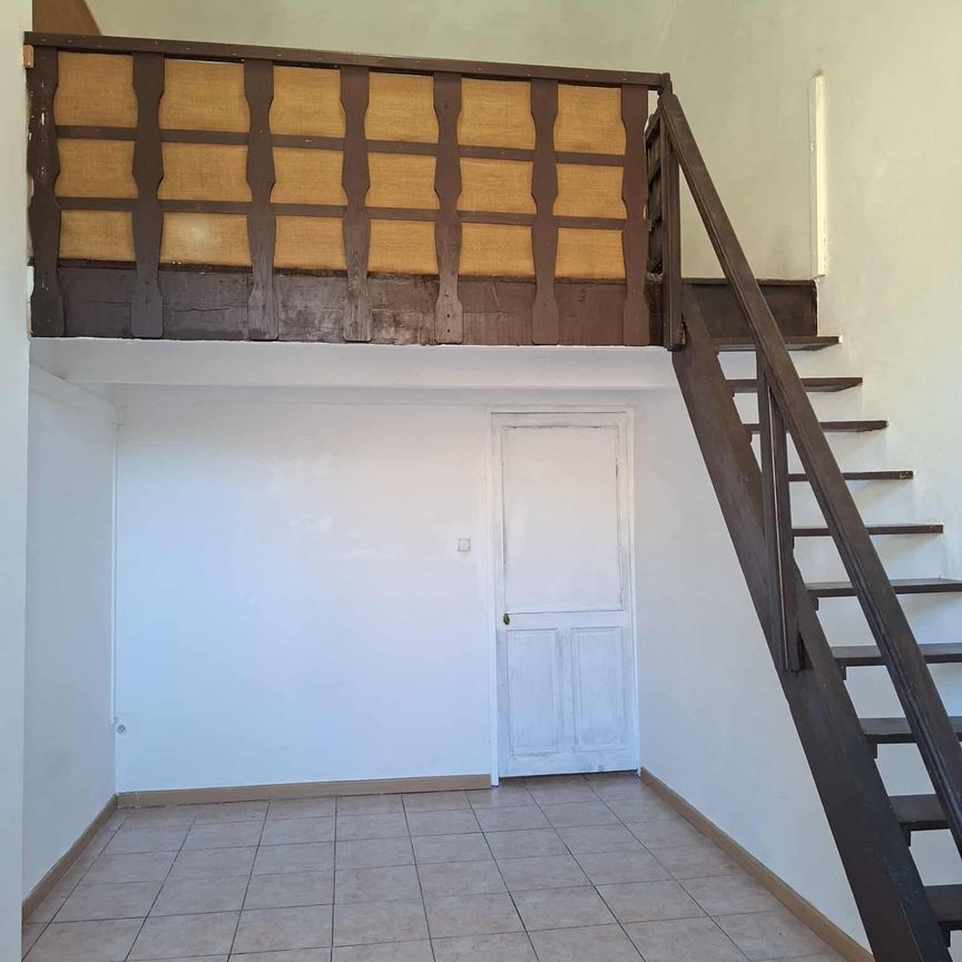 Location Appartement 2 pièces 48m² NIMES 30000 - Photo 1