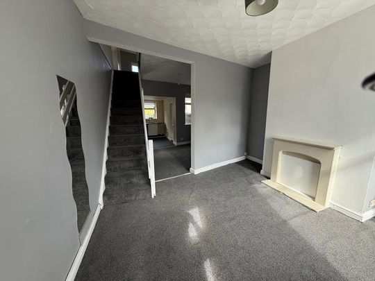 2 bedroom terraced house to rent - Photo 1