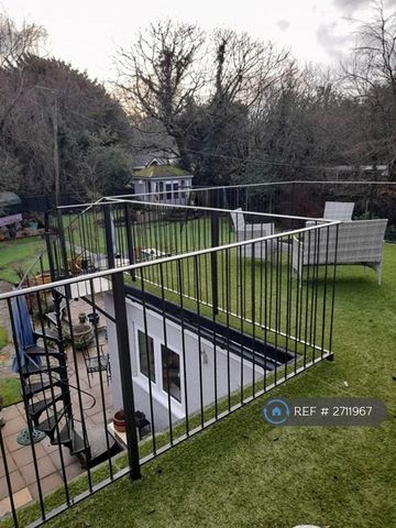 1 bedroom in a house share to rent - Photo 3