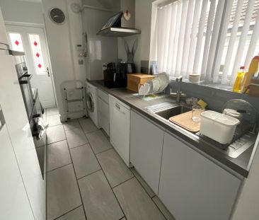 2 bedroom terraced house to rent - Photo 6