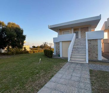 Βίλα για ενοικίαση Νέα Σκιώνη (Παλλήνη) - Photo 1