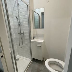 Appartement Lille 1 pièce(s) 10.70 m2 - Photo 2