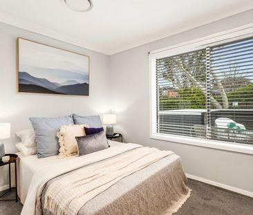 42 Silver Crescent, Westleigh NSW 2120 - House For Rent | Domain - Photo 6