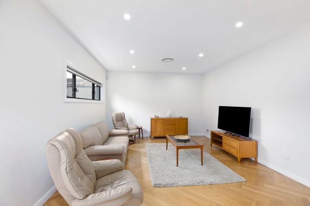 Coastal Luxury Townhouse Just Moments from the Beach - Photo 1