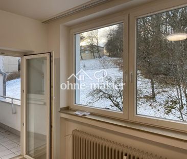 Schicke Whg. im 2.OG. mit neuer Küche, renov., 3 Balkonen, Aufzug, ... - Photo 1