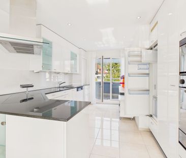 Möblierte 3.5-Zimmer-Attika-Wohnung mit grosser Terrasse und traumh... - Photo 5