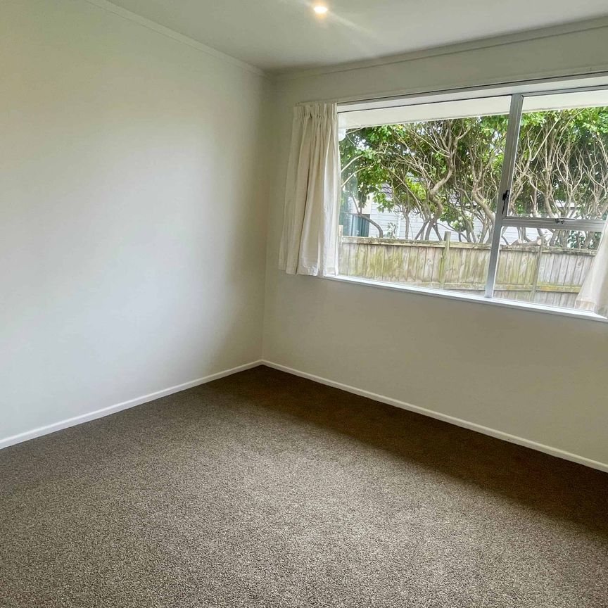 Sunny & Private | Celtic Crescent! - Photo 1