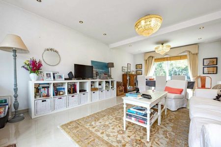 Tudor Drive, Kingston upon Thames, KT2 - Photo 2