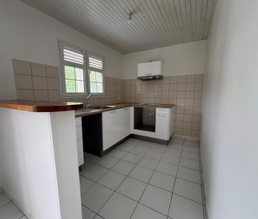 T3 avec terrasse à Fond Lada - Fort de France - Photo 4