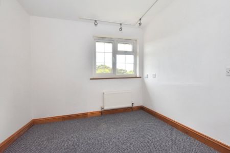 Beech House, Halwill, Beaworthy, Devon, EX21 - Photo 5