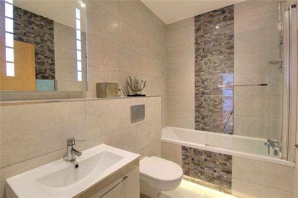 Providence House, Bartley Way, RG27 - Photo 1