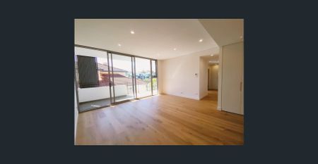 Furnished Modern 2-Bed Apartment in Prime Lindfield Location - Photo 3